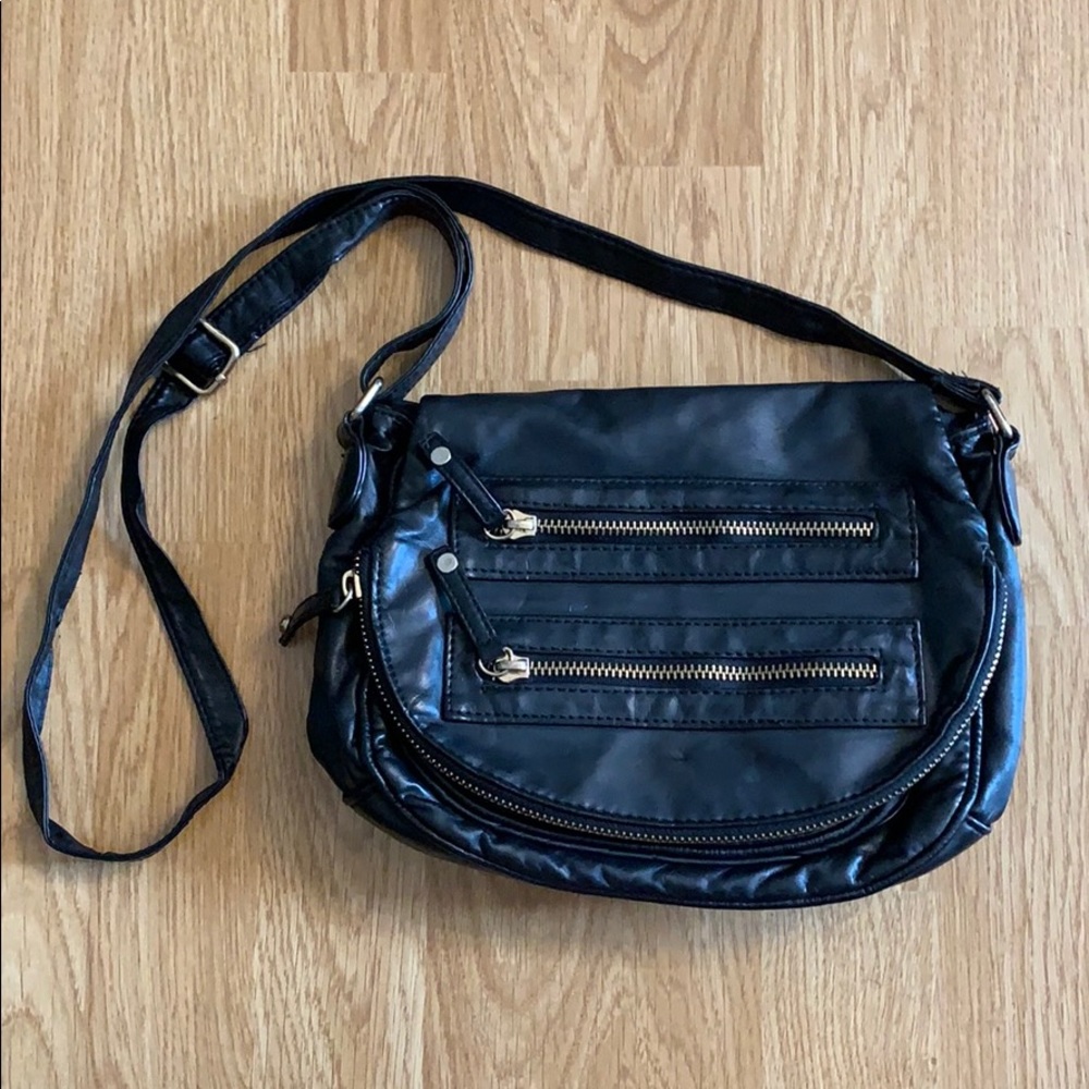 Black cross body purse